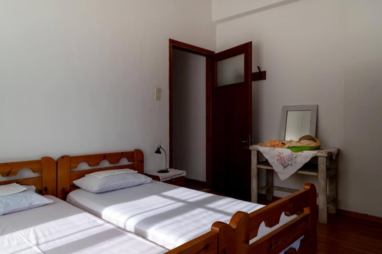 Chrysanthi Apartments Kardamyli Exterior foto